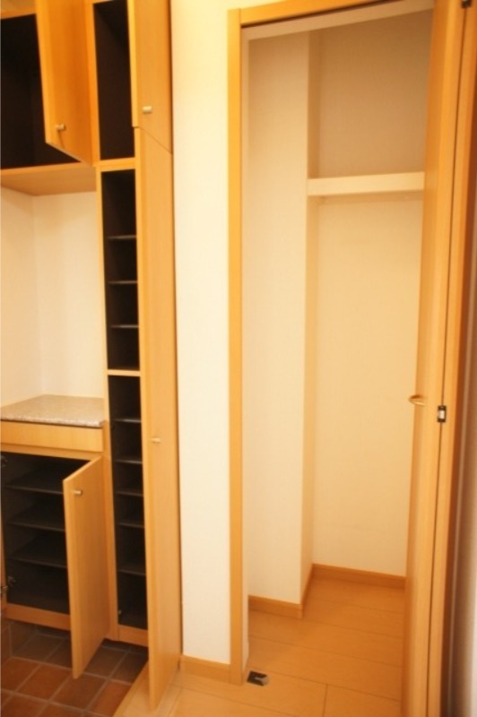 収納　図面と現状に相違がある場合には現状を優先