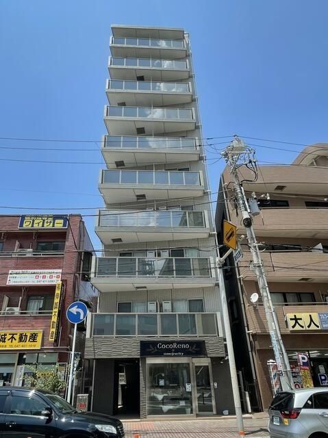 習志野市津田沼のマンションの建物外観