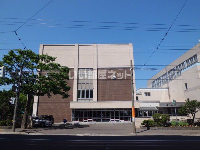 【ロックヒルズ札幌の中学校】