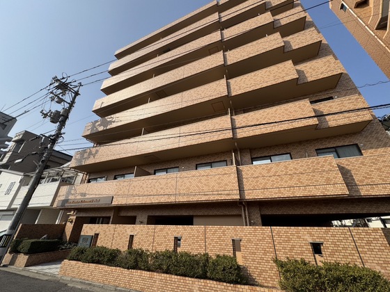 広島市西区己斐本町のマンションの建物外観