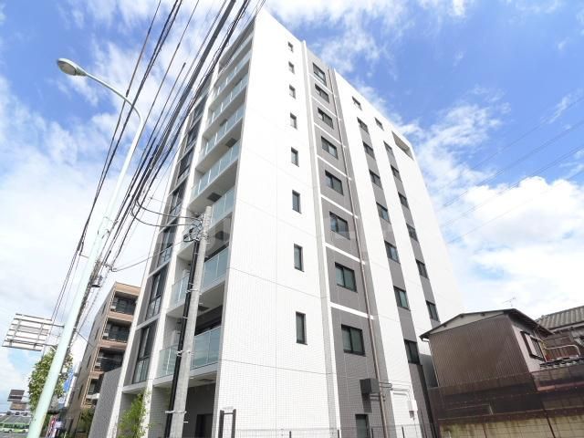 【プリムベール新田の建物外観】