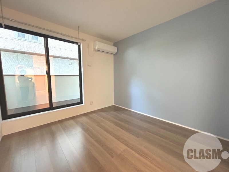 居室・リビング　アクセントクロスがオシャレ♪