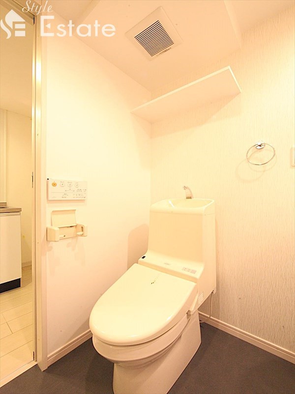 トイレ　トイレ