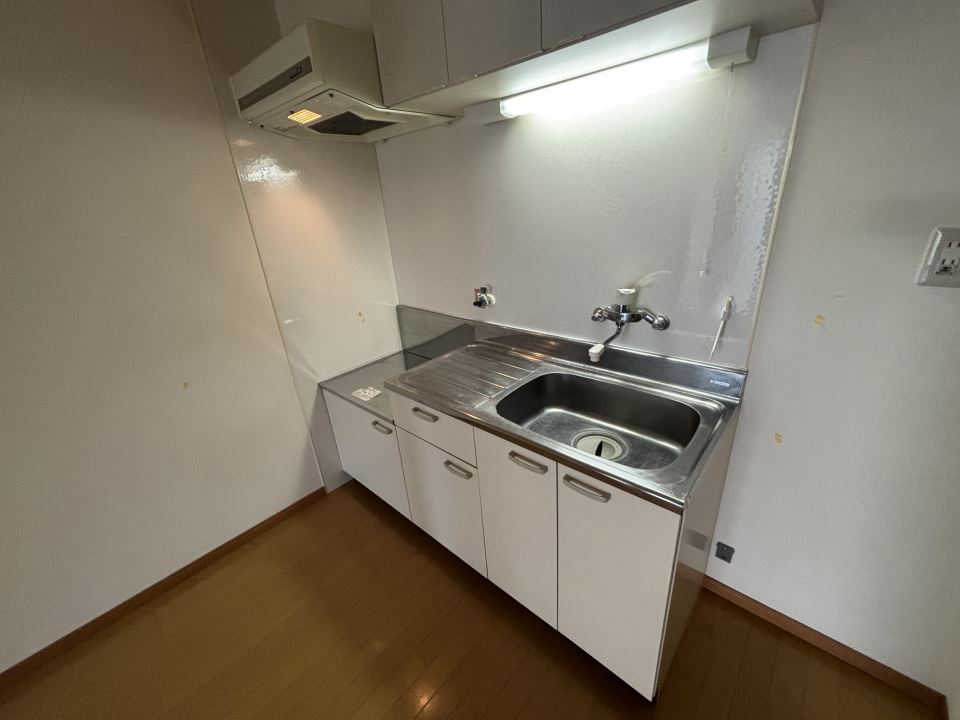 キッチン　広々キッチン！調理がしやすい作りですね♪