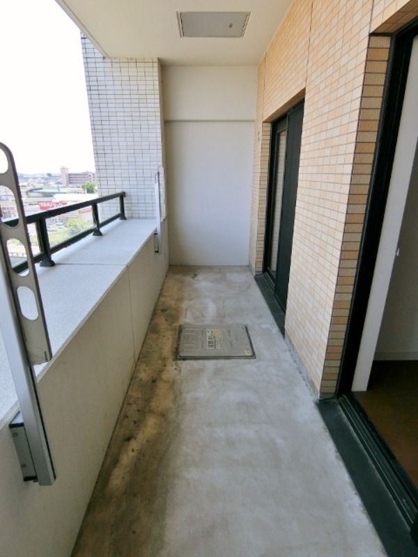 バルコニー　図面と現状に相違がある場合には現状を優先