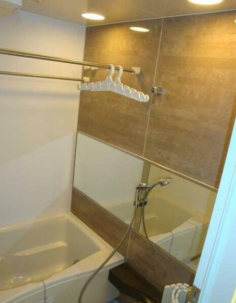 バス・シャワールーム　※別部屋の参考写真です。