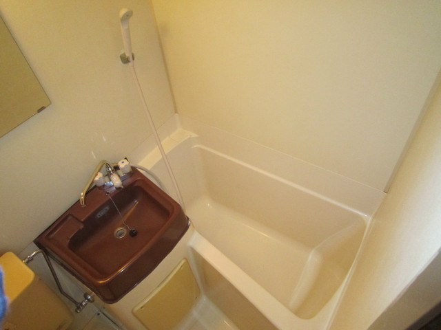バス・シャワールーム　バス