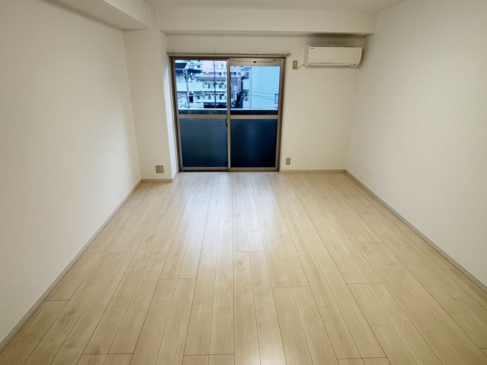 トイレ　温水洗浄便座付です