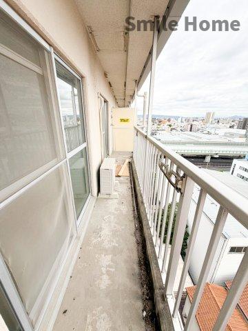 バルコニー　明るいバルコニーです