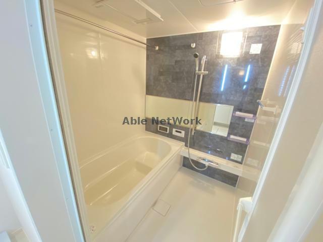 バス・シャワールーム　同型反転タイプ