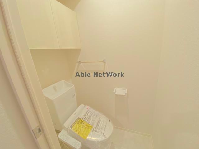 トイレ　同型反転タイプ