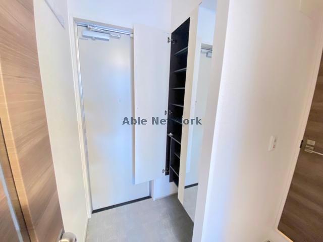 玄関　同型反転タイプ