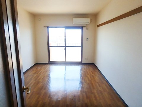 居室・リビング　※現況優先