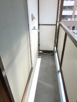 メゾンホワイト　バルコニー　ベランダ