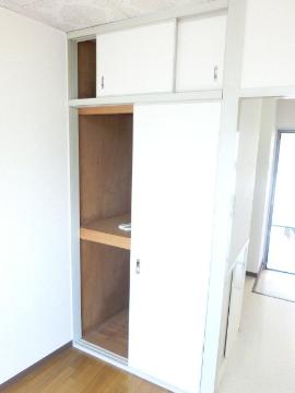 メゾンホワイト　収納　収納