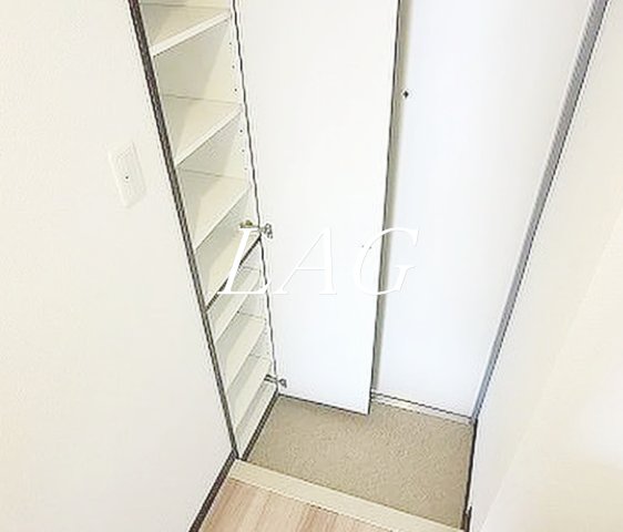 玄関　玄関です。