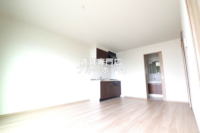 居室・リビング　広々とした洋室！