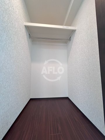 収納　レオングラン本町橋　ウォークインクローゼット