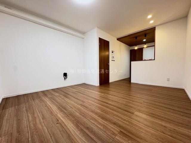 居室・リビング　画像はイメージです。実際の仕様・色とは異なる場合があります。