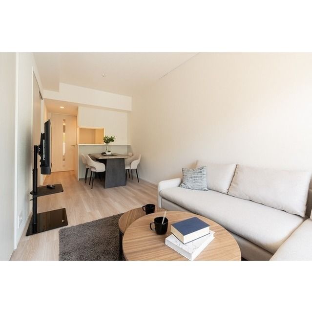 居室・リビング　【家具・家電の備え付けはありません】