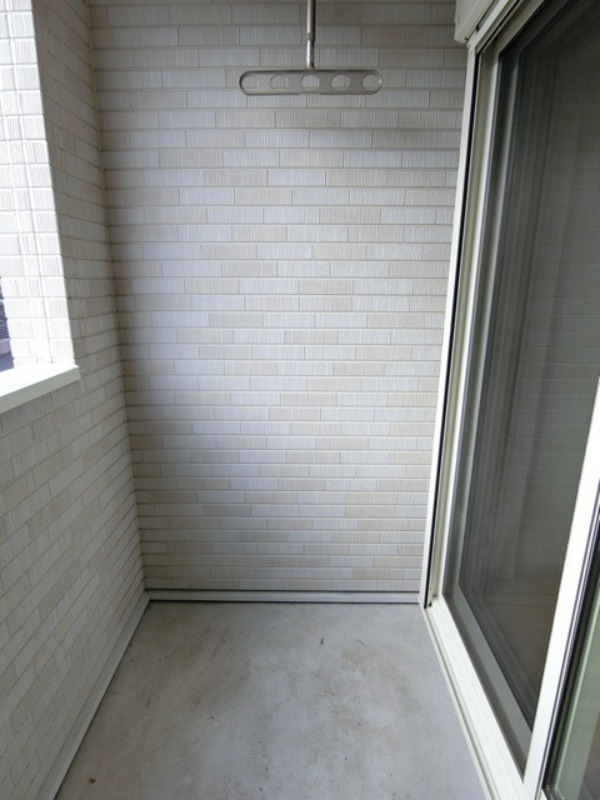 バルコニー　図面と現状に相違がある場合には現状を優先