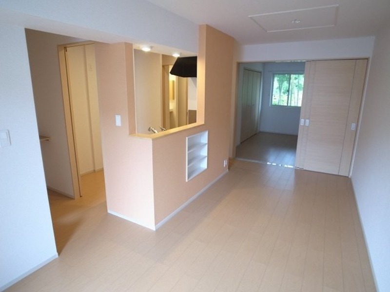 居室・リビング　図面と現状に相違がある場合には現状を優先