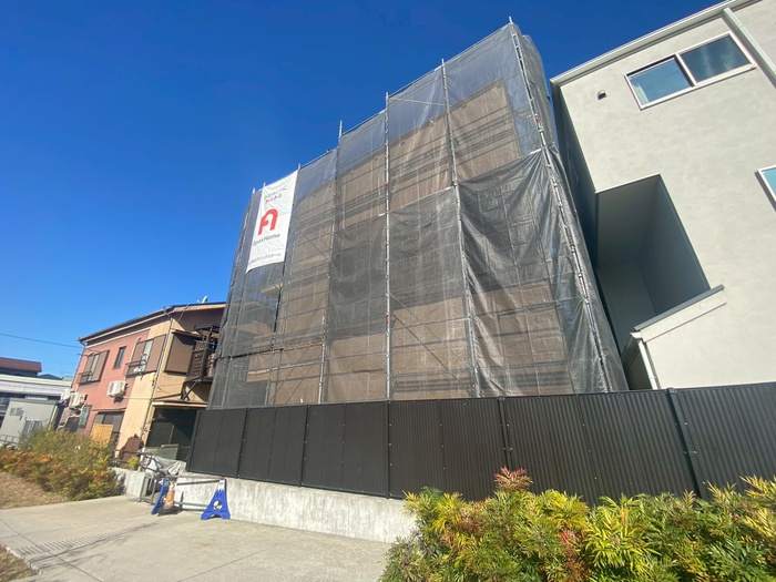 建物外観　建築中