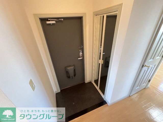 玄関　お問合せはタウンハウジングまで！※現地待合わせ相談可能