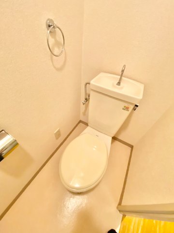 トイレ　※同物件別室参考写真