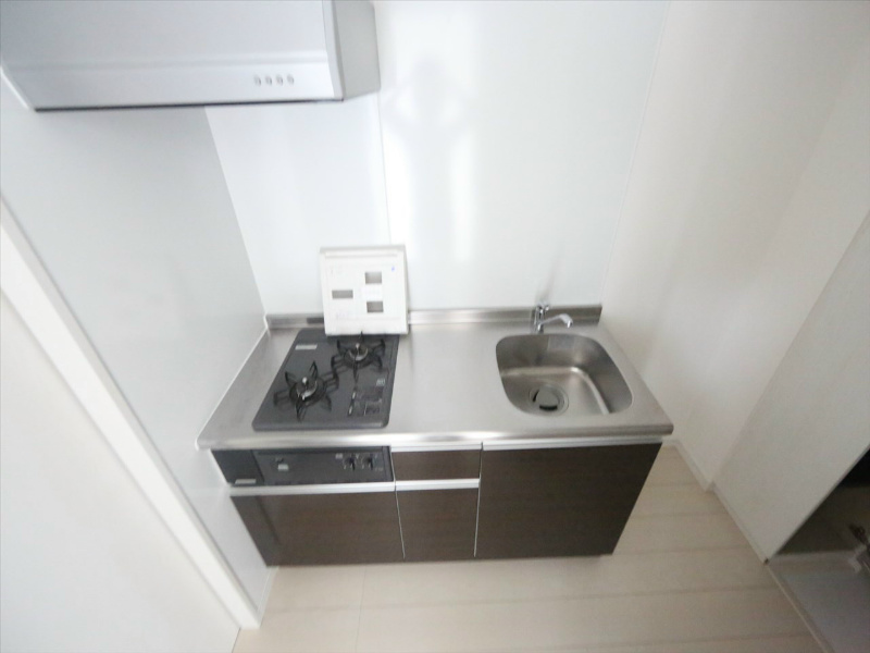 キッチン　システムキッチン（ガス2口）冷蔵庫・レンジ等ご用意できます