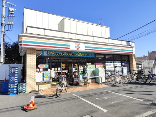 コンビニ　セブンイレブン 葛飾奥戸2丁目店（コンビニ）まで258m