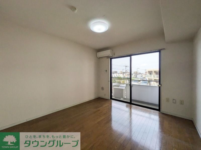 居室・リビング　★お問い合わせはタウンハウジング聖蹟桜ヶ丘店まで★