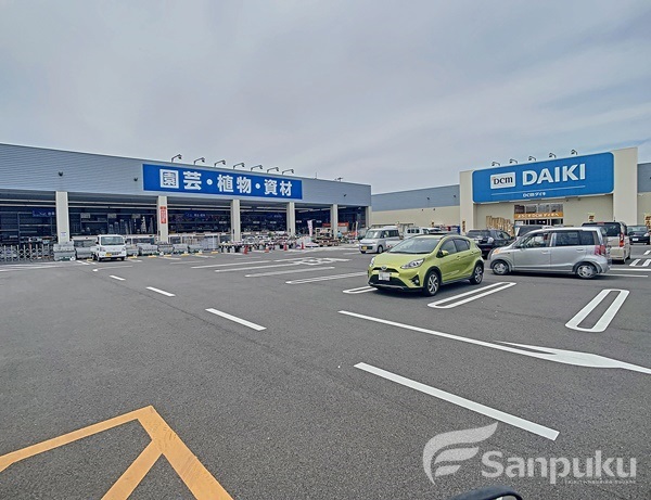 ホームセンター　DCMダイキ　余戸店（ホームセンター）まで775m