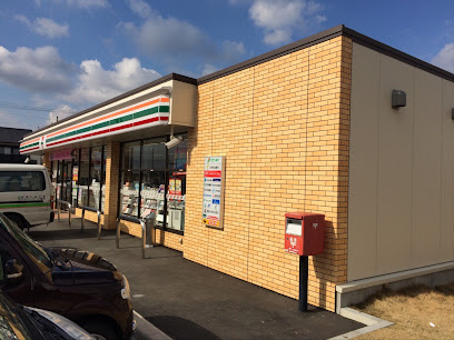 コンビニ　セブン－イレブン　社梶原店（コンビニ）まで400m