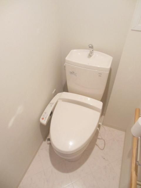 トイレ　★お部屋探しは株式会社タウンハウジング東京まで★