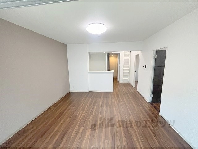 居室・リビング　リビング