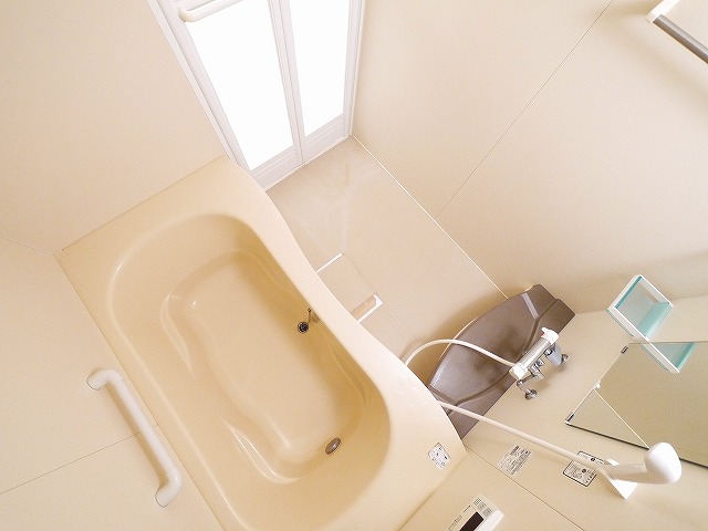 バス・シャワールーム　お風呂です