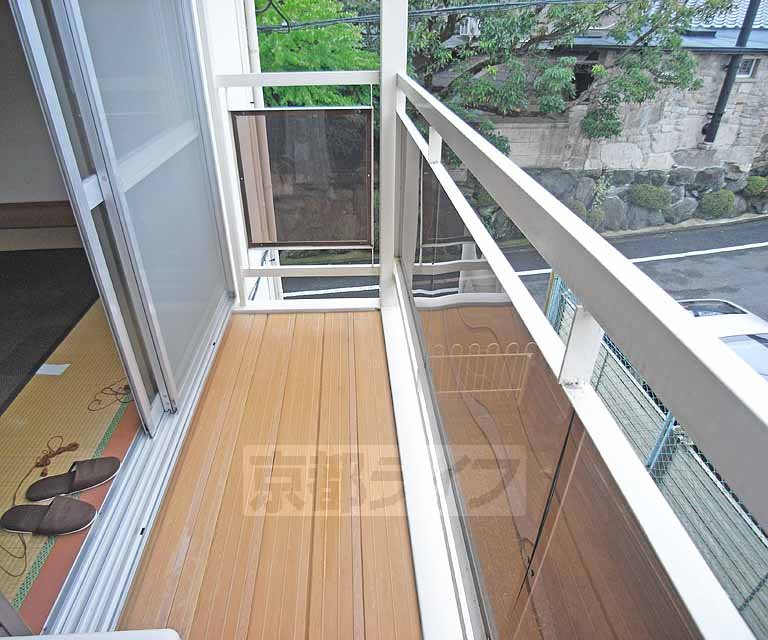 バルコニー　広々としたバルコニです。