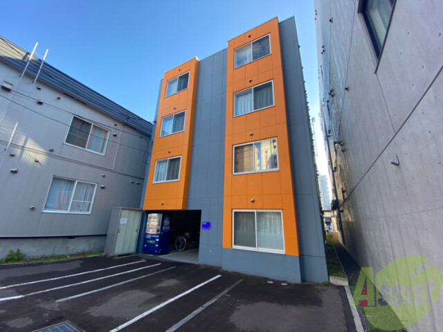 建物外観　札幌市中央区南８条西「ラテルネ公園通り」