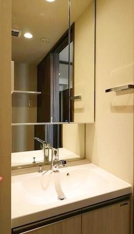 洗面設備　身支度に便利な洗面台♪