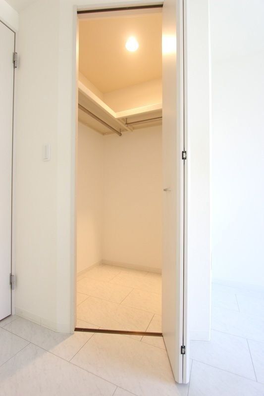 収納　ウォークインクローゼット