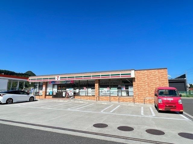 コンビニ　セブンイレブン茂庭生出店（コンビニ）まで650m