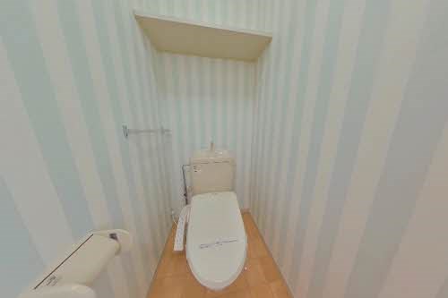 トイレ　温水洗浄便座付きトイレ