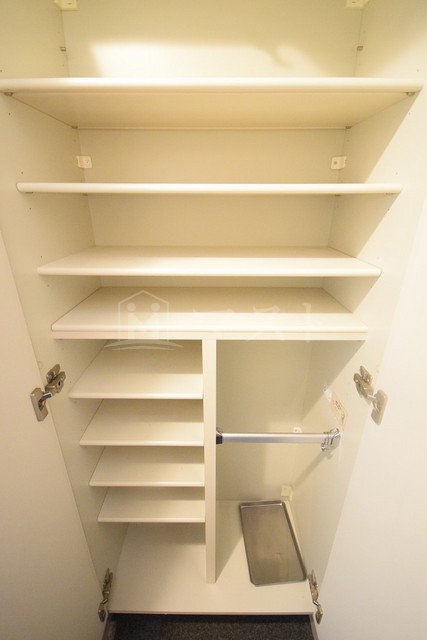 玄関　※建物内、別間取り参考写真