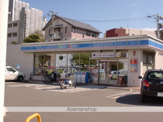 コンビニ　ローソン（コンビニ）まで250m