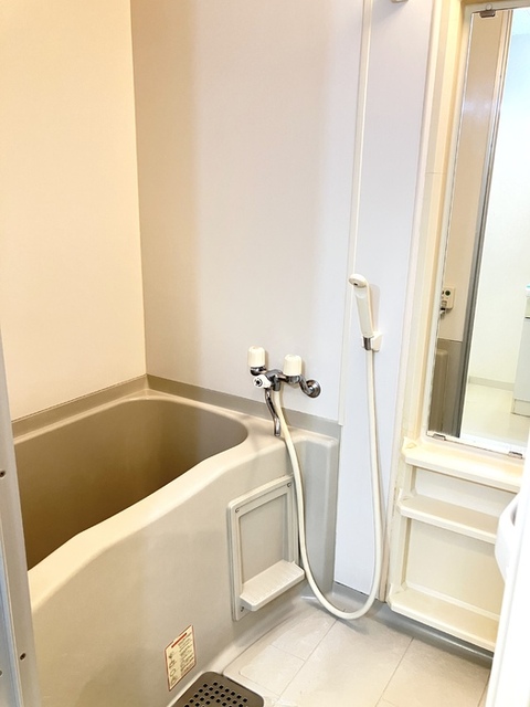 バス・シャワールーム　浴室