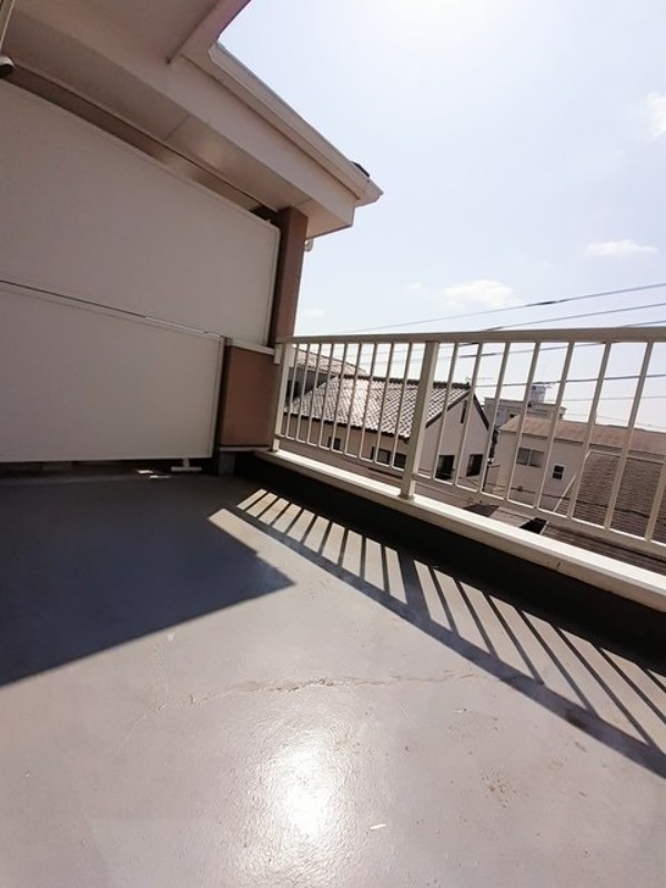 バルコニー　図面と現状に相違がある場合には現状を優先