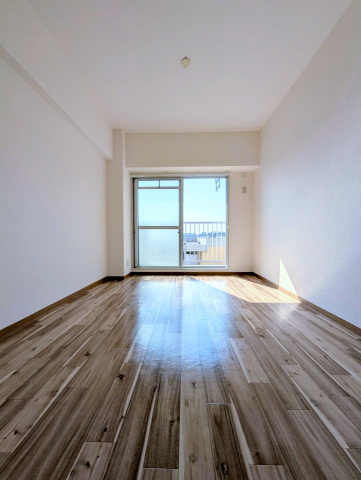 その他部屋・スペース　南向きの明るい洋室