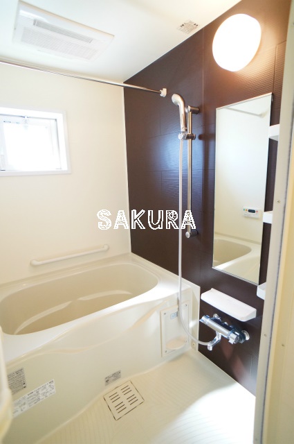 バス・シャワールーム　日々の疲れを癒すお風呂です♪