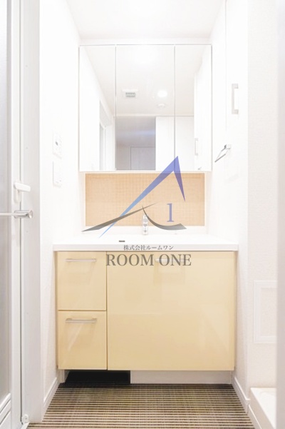 洗面設備　洗面台です。